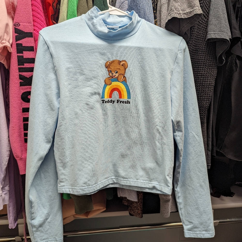 Teddy Fresh Women's Large Cropped Mock Neck Long Sleeve